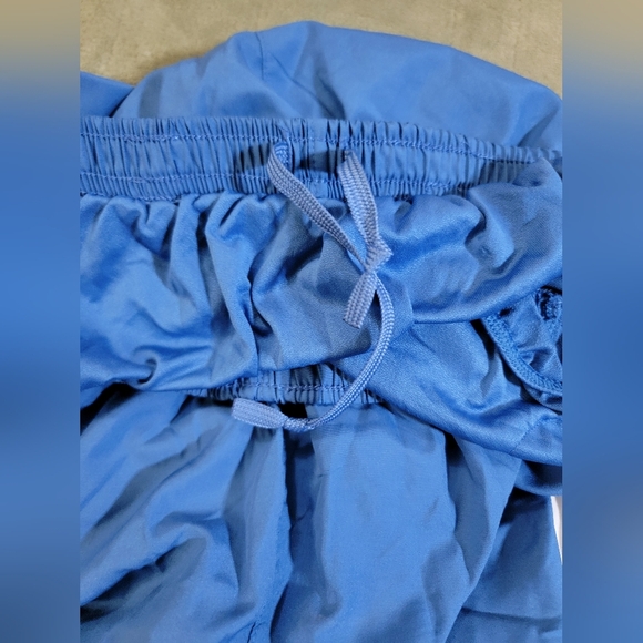 Nike Royal Blue and White Women's Dry Tempo Athletic Shorts Large - Picture 12 of 13